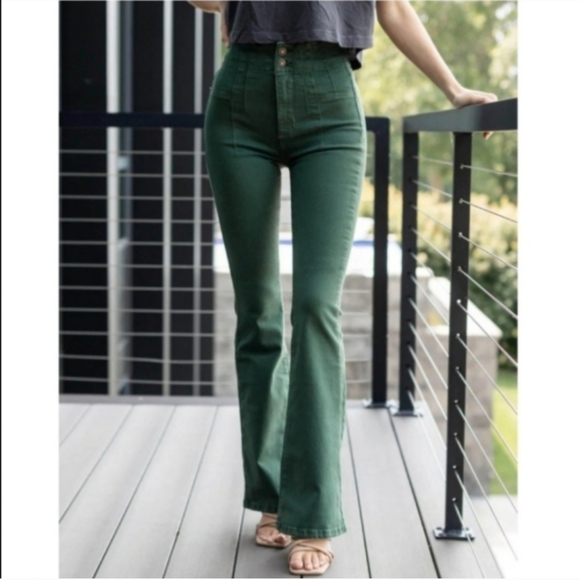 NWT FREE PEOPLE | JAYDE FLARE CORDUROY IN FOREST $98 - Picture 8 of 14